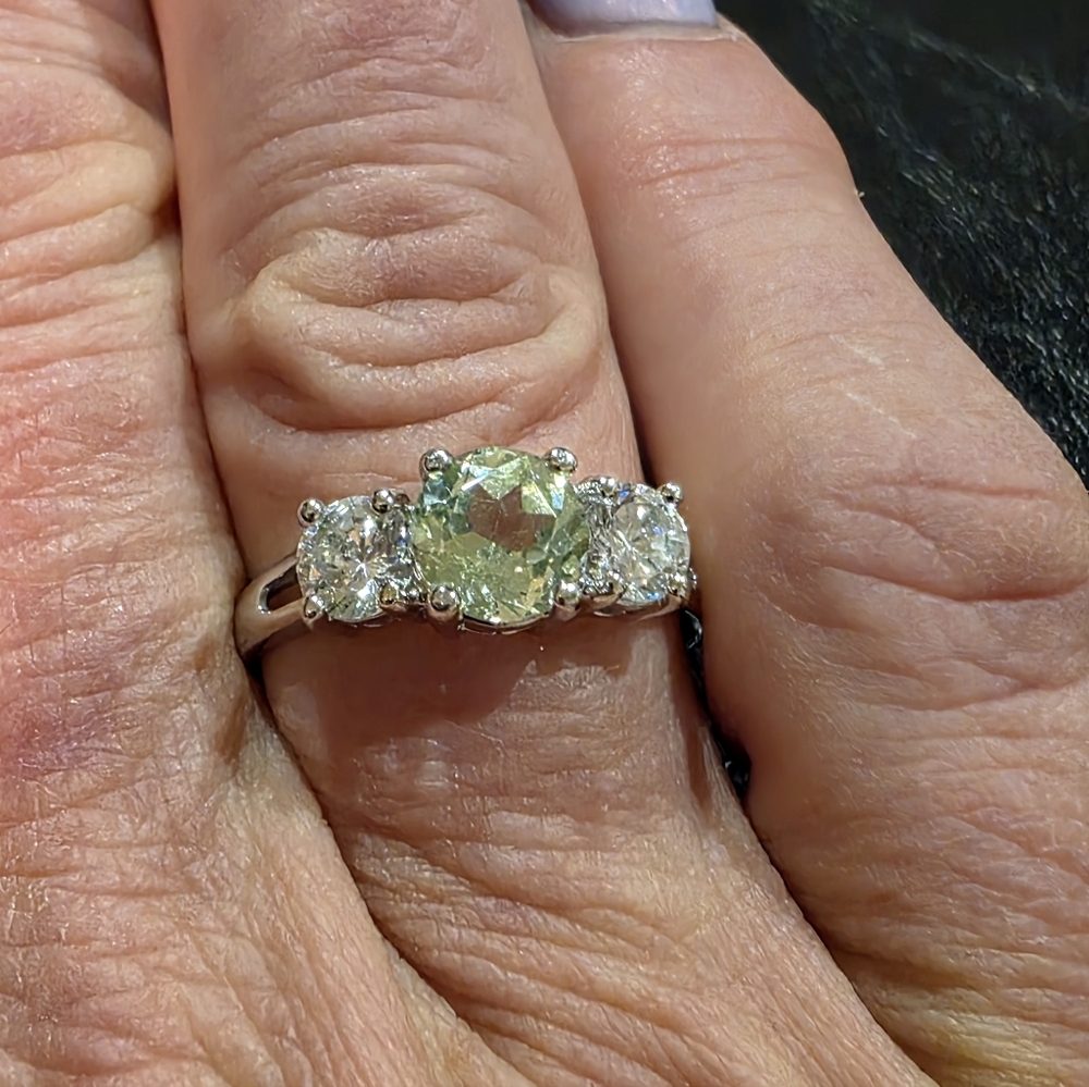 Mossinite Peridot And Diamong Color Ring Size 8
